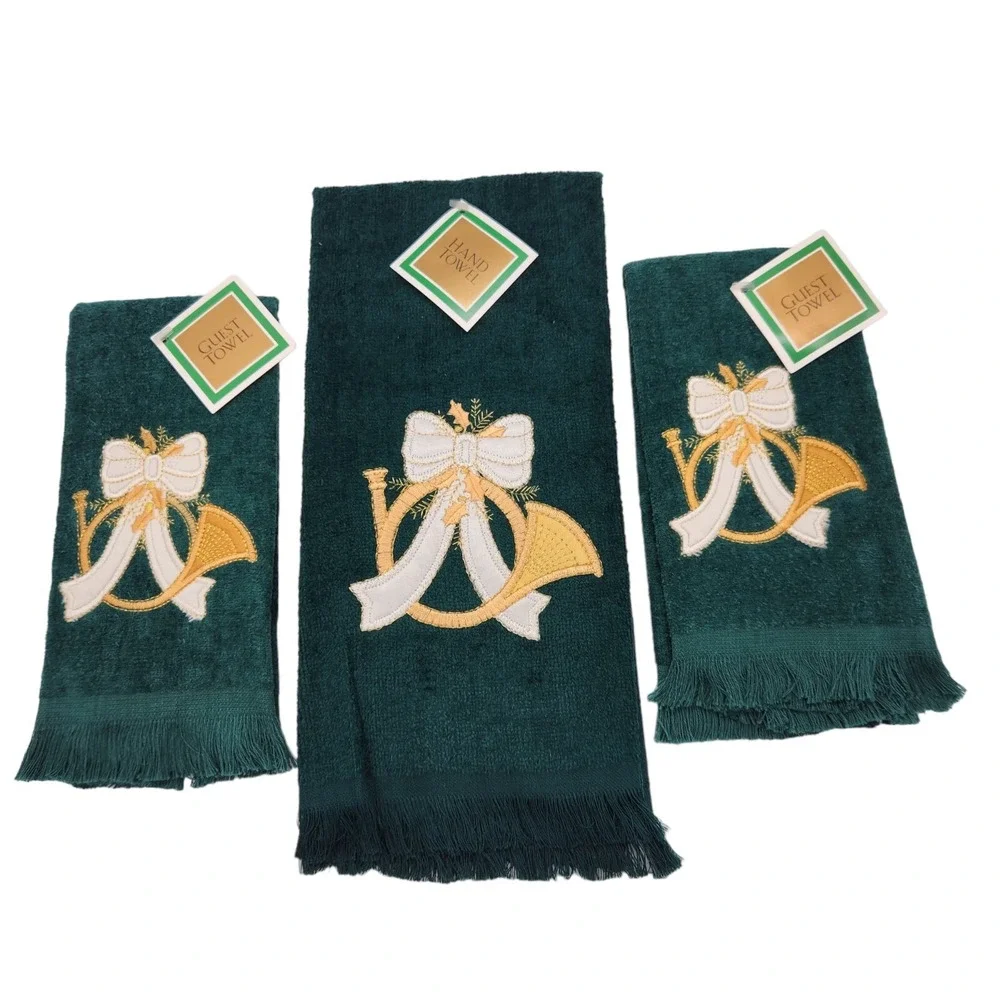 Vintage Terry Velour Embroidered Guest Hand Towel Set Christmas Lot of 3 #4